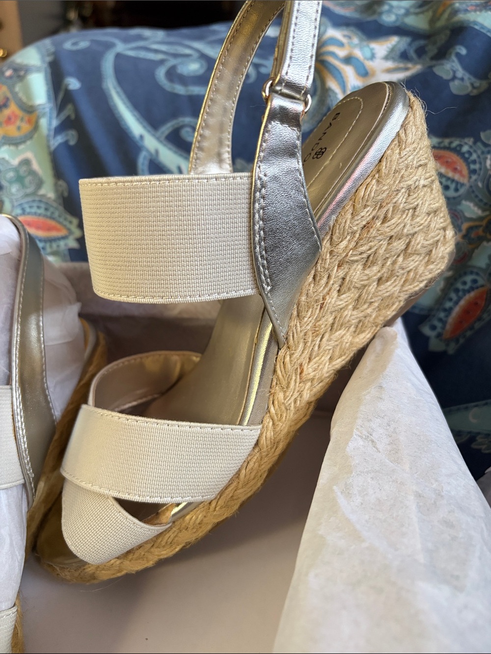 Bandolino Cream + Soft Gold Espadrille Wedge Sandals 6.5/7M